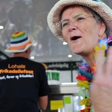 Frikadellefest på Langeland - frivillige i ølvogn